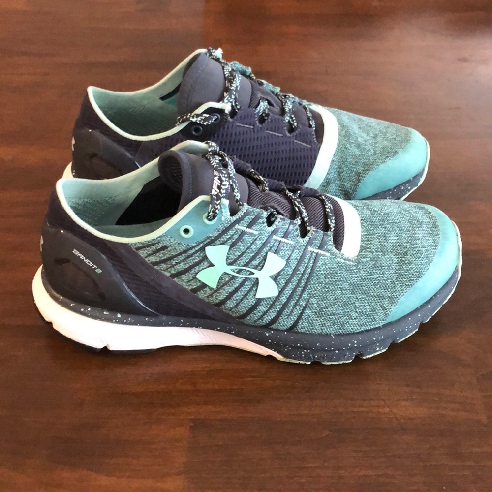 Under Armour Sneakers